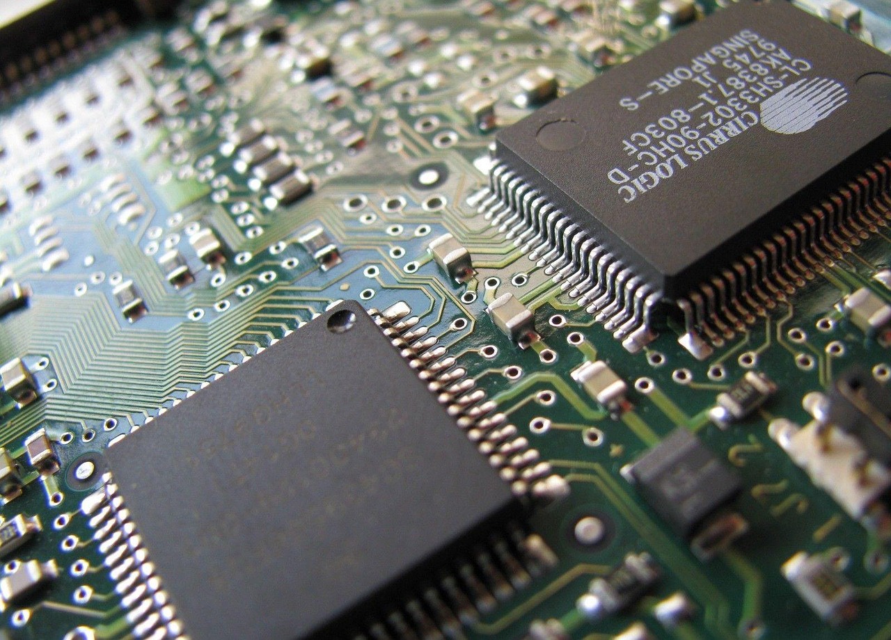 Root Causes of Microsoft's Chip Development Delays